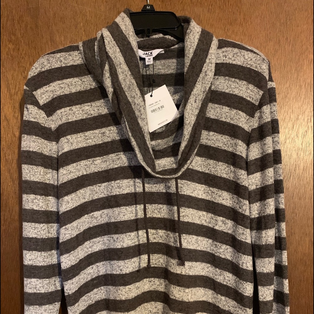 Pullover shirt